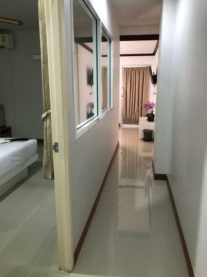 แองเจลินา เกสต์เฮาส์ Patong ภายนอก รูปภาพ